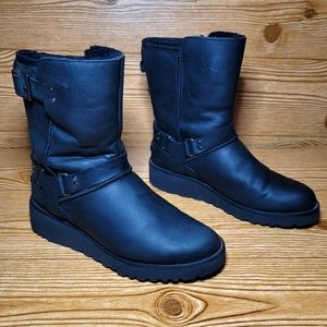 UGG Maddox Leather Buckle Strap UGG Pure Lining Wedge Pull On Boots Size 7 Black